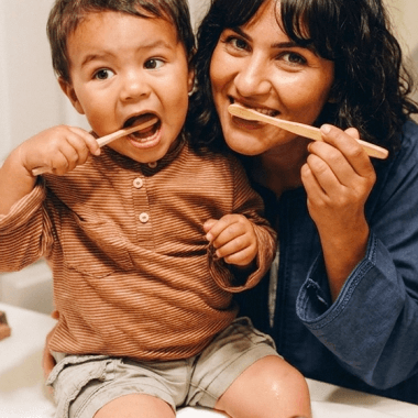 أدوات العنايه بالجسم والشعر